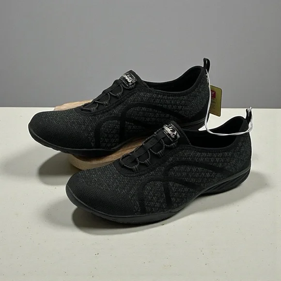 Skechers Breathe Easy Infi-Knity Slip-on sneaker women’s NWT SIZE 10 - Picture 4 of 5